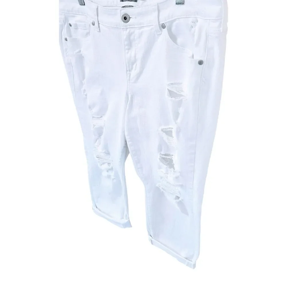 TORRID PLUS Size White Distressed Cropped Vintage Boyfriend Jeans Size 18 NWOT